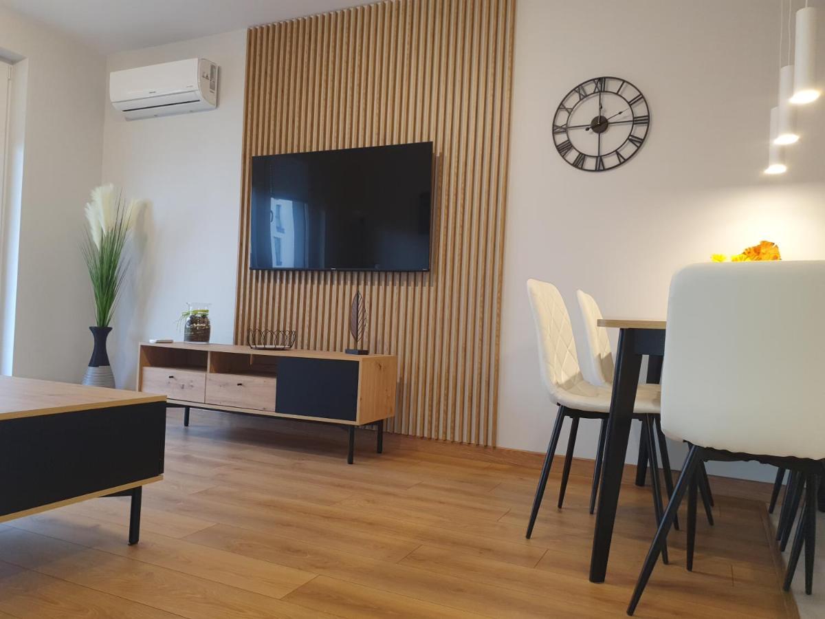 Apartament 45 Wroclaw Bagian luar foto